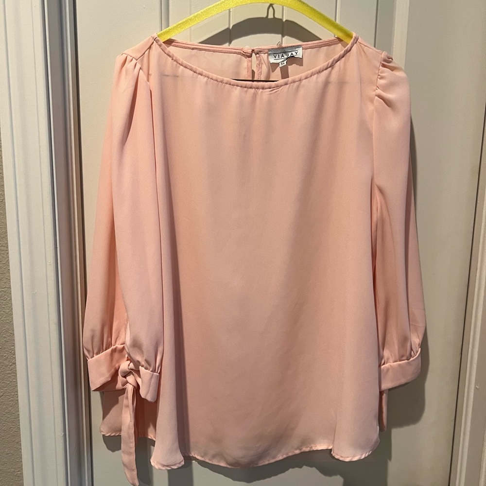 Chic Pink Puff Sleeve Blouse with Tie at sleeves